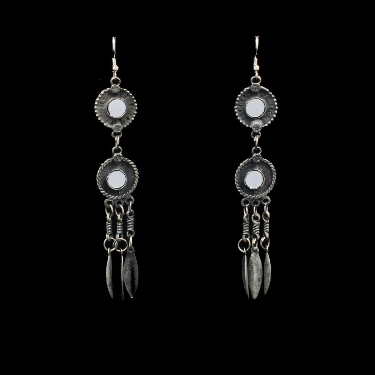 Beautifully Crafted Black Metal Necklace Set