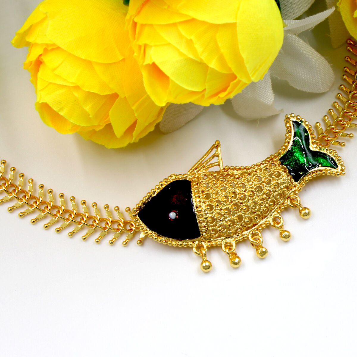 Stunning Gold Plated Meena Necklace Set Short