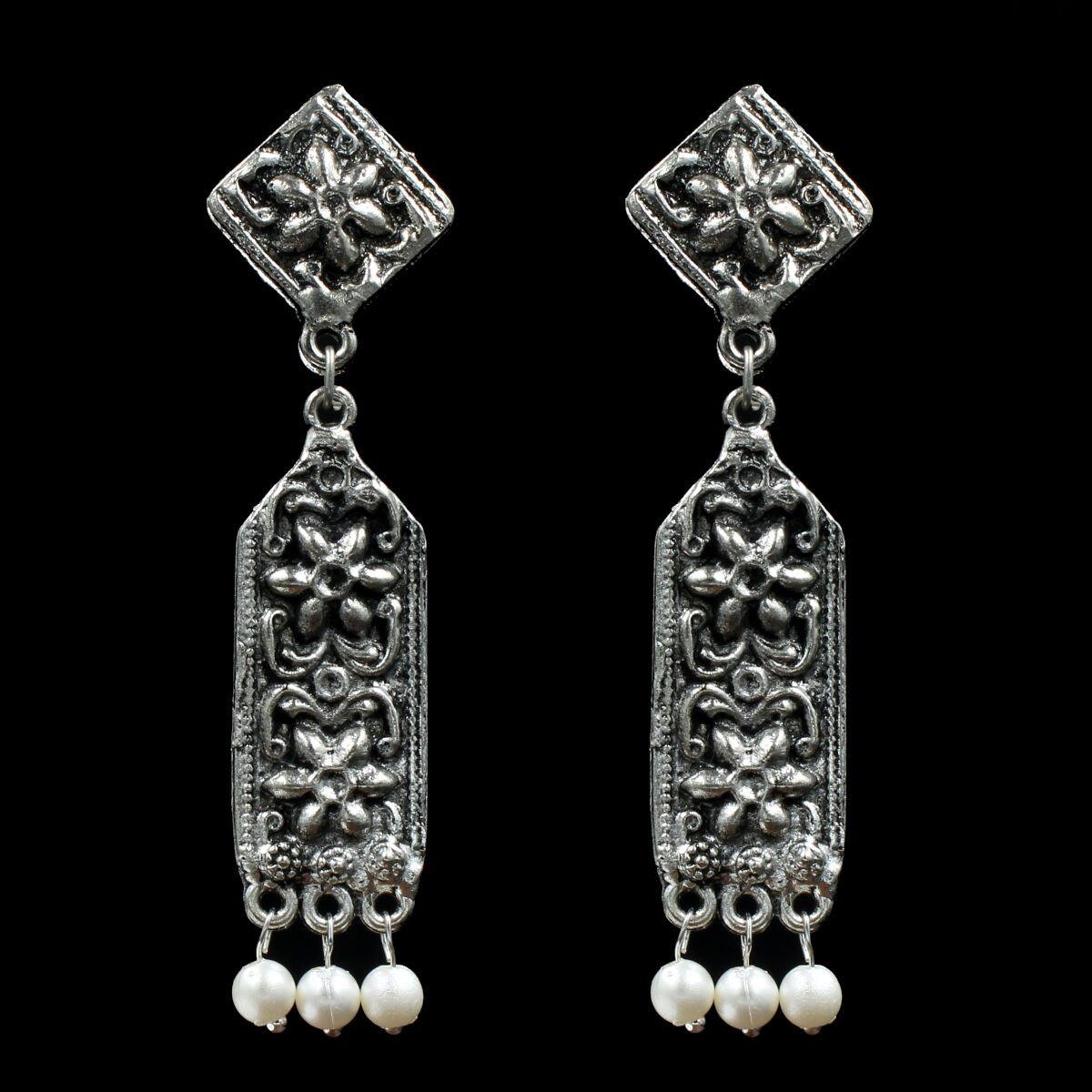 Ethnic Tribal Oxidized Pearl Choker