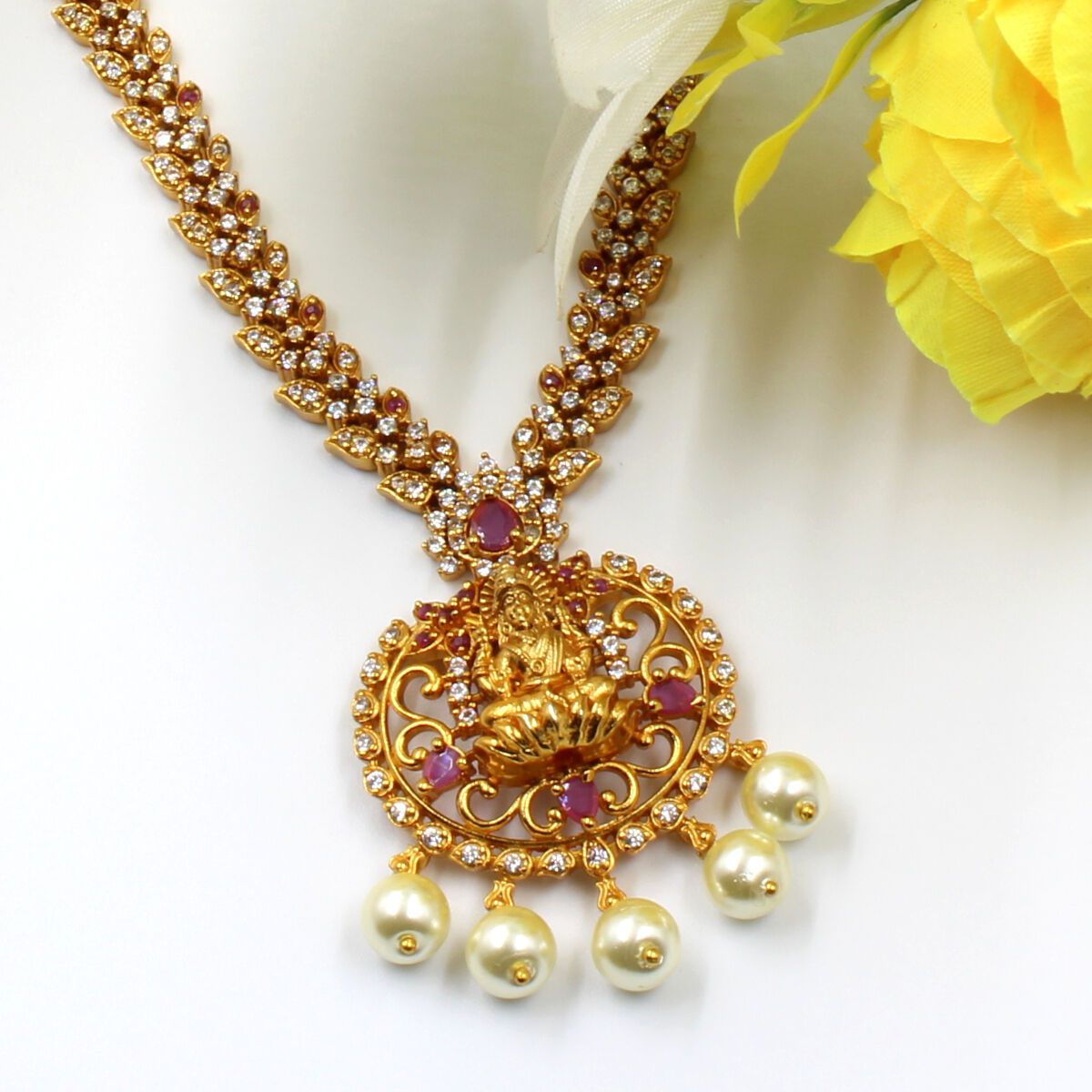 Glittering Temple American Diamond & Pearl Necklace Set Short