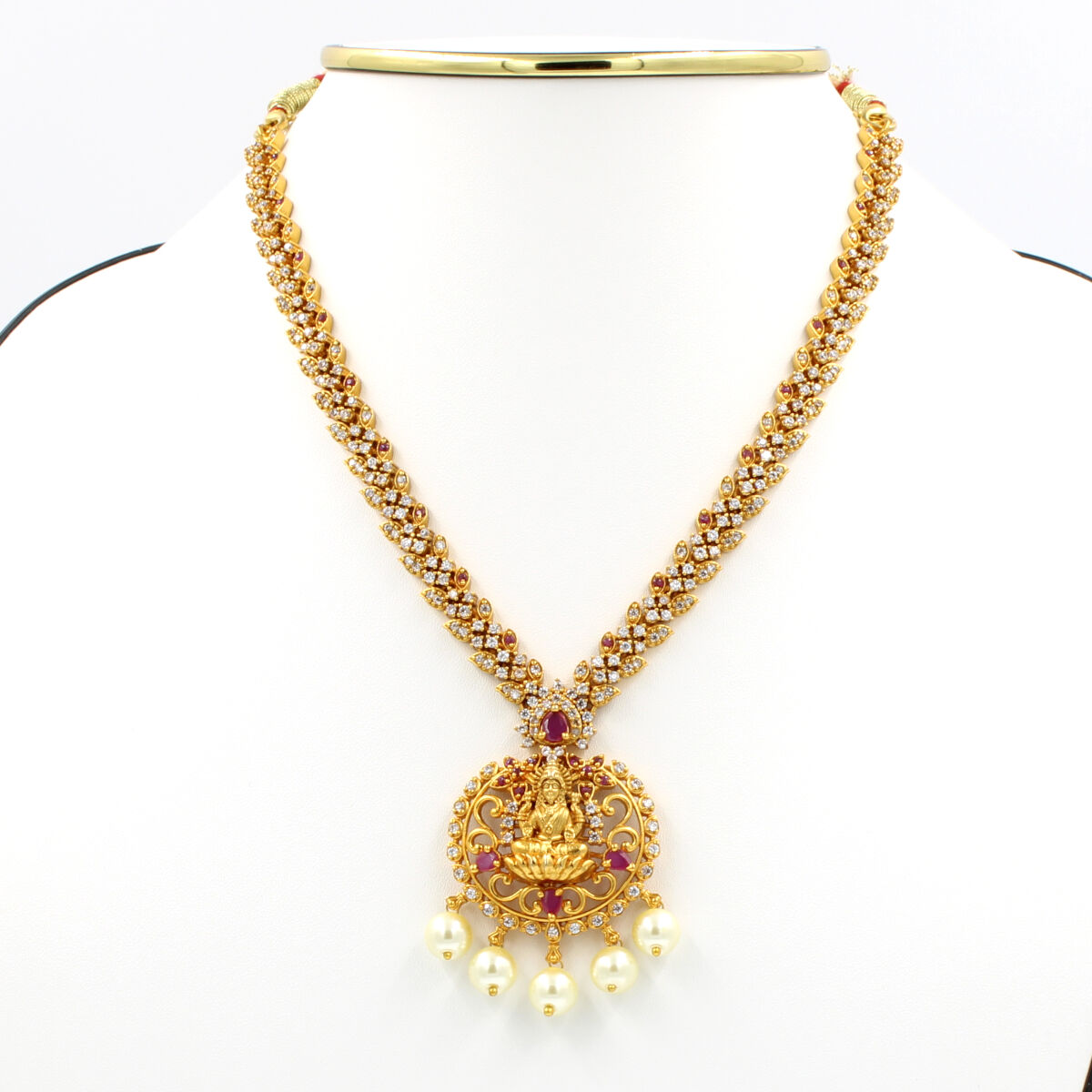 Glittering Temple American Diamond & Pearl Necklace Set Short