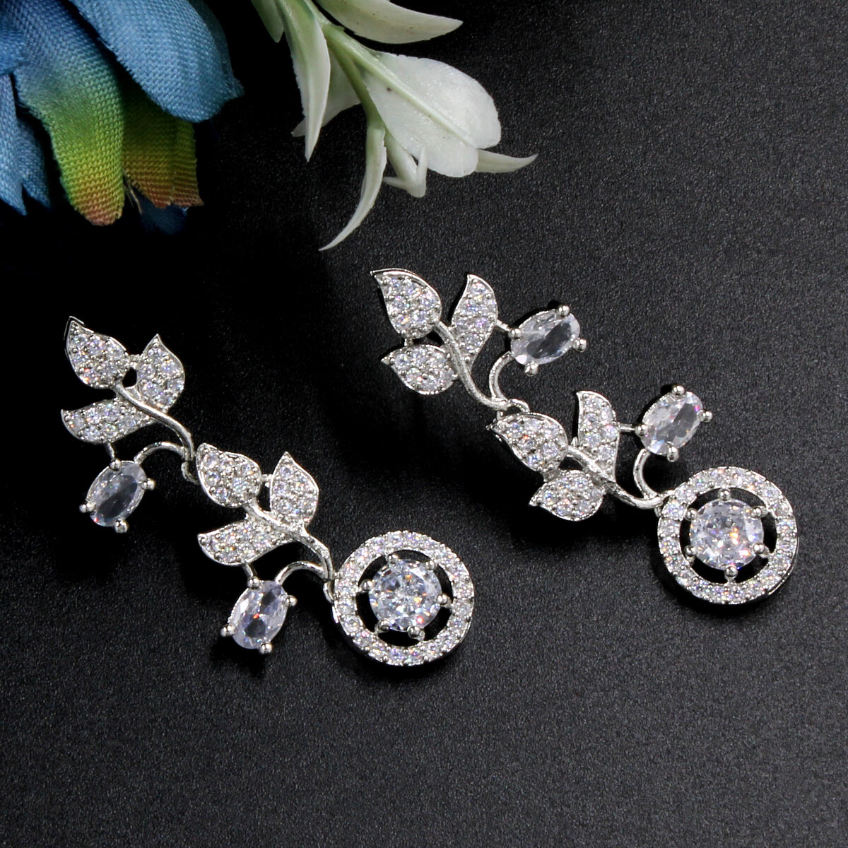 Stylish Short AD Studded Necklace Set