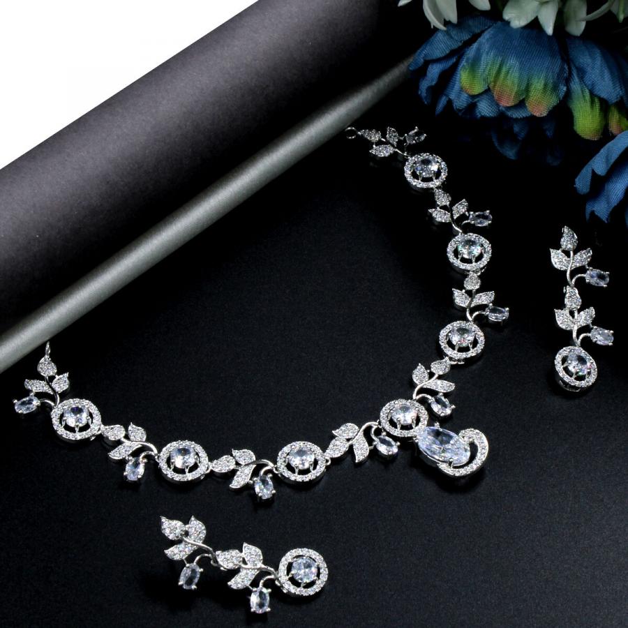 Stylish Short AD Studded Necklace Set