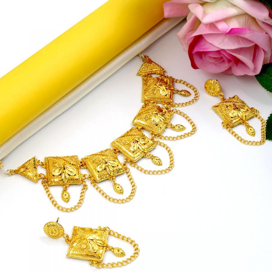 Orlenna's Gold Plated Necklace Set Short