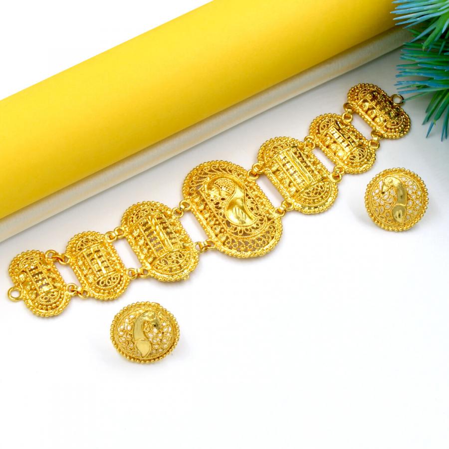 Orlenna's Gold Plated Choker