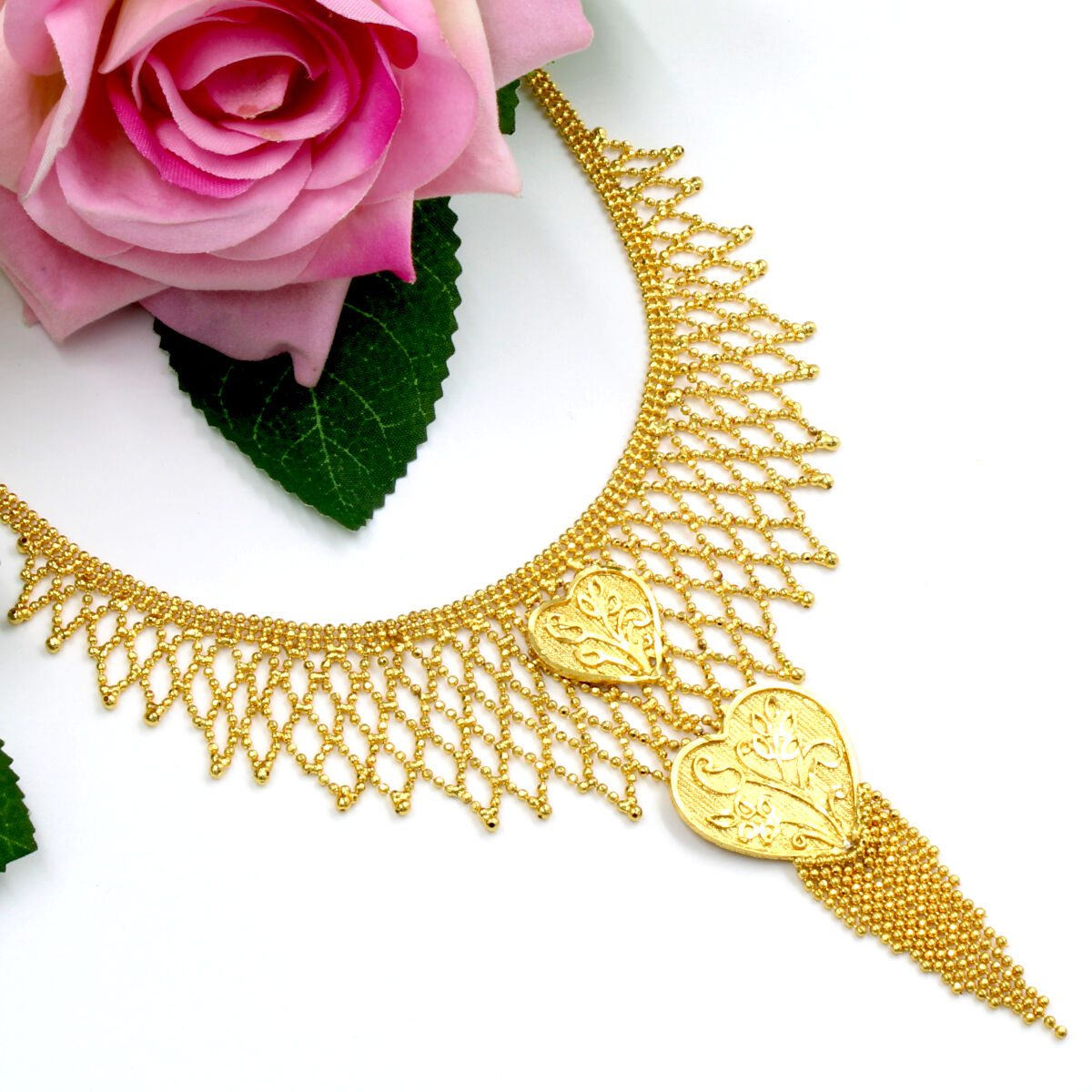 Elegantly designed Gold Plated Necklace Set Short