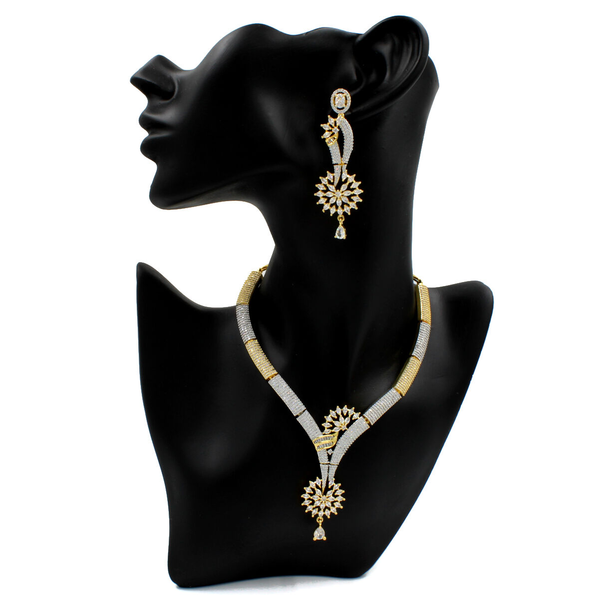 Elegantly designed American Diamond Necklace Set Short