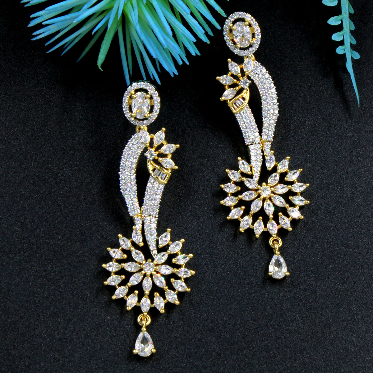 Elegantly designed American Diamond Necklace Set Short
