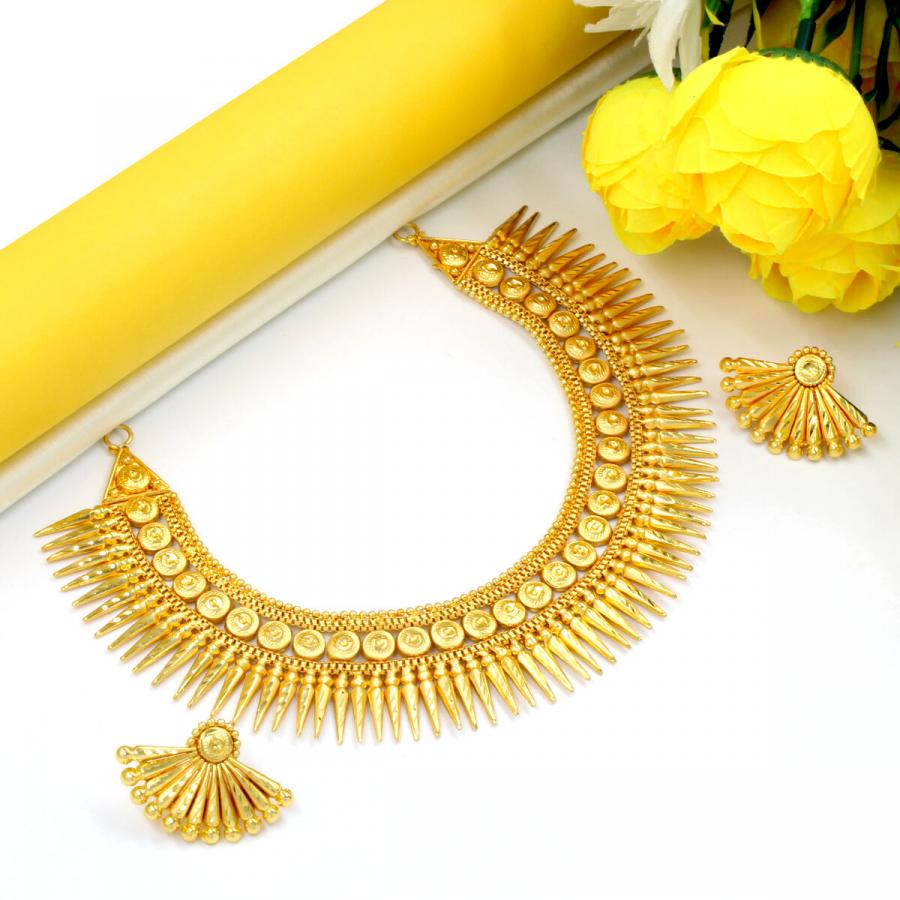 Sparkling Gold Plated Necklace Set Short