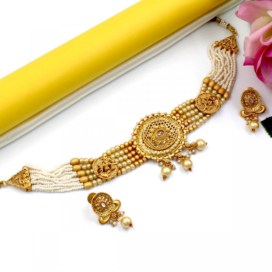 Beautifully Crafted Rajwadi Pearl & Crystal Beads Choker